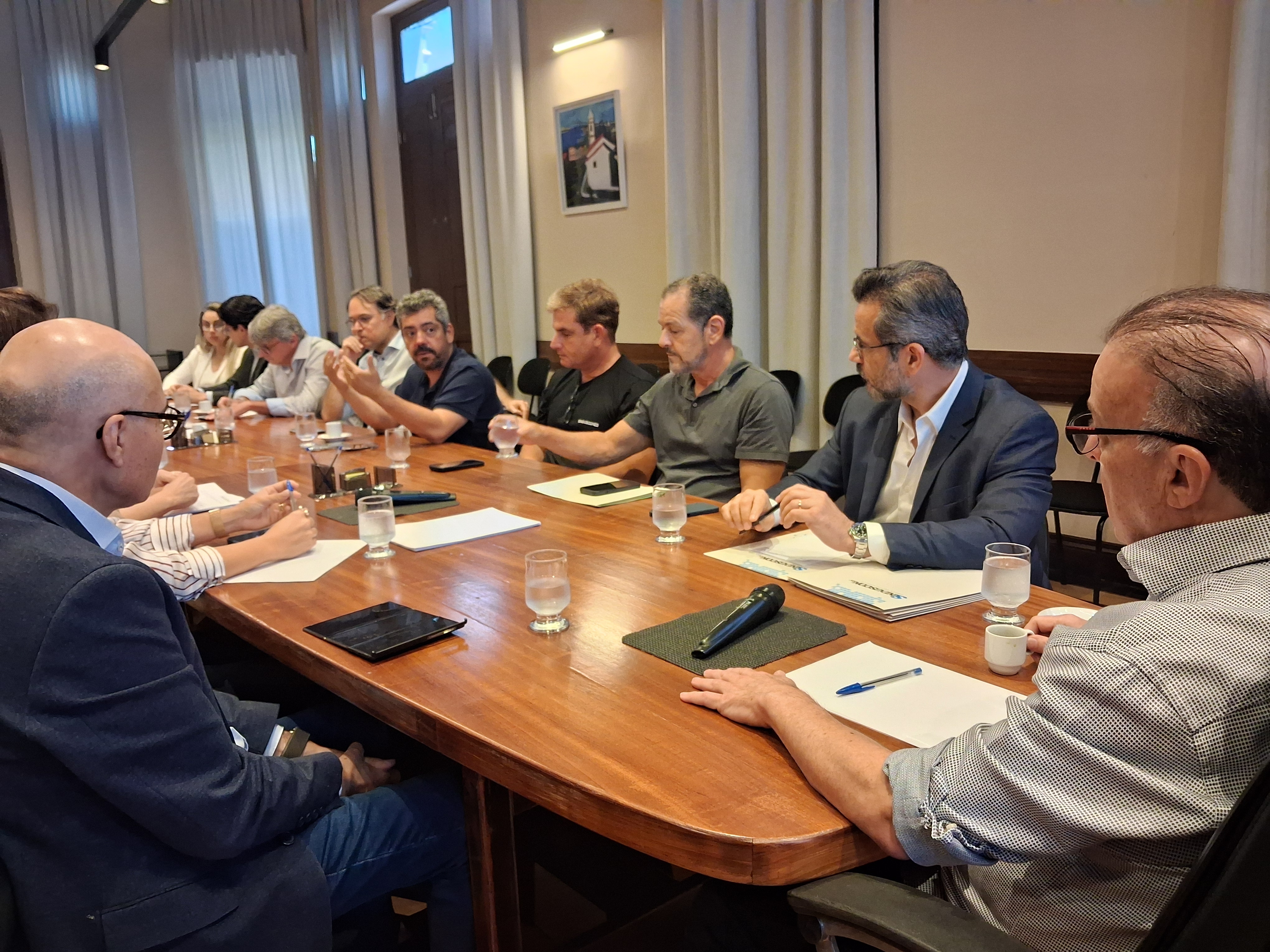 Em reunião com Prefeitura de Natal, Sinduscon-RN apresenta propostas para reduzir obras paralisadas e aprimorar contratações públicas
